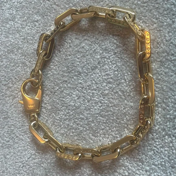 Louis Vuitton LV Edge Necklace MM - Picture 3 of 4